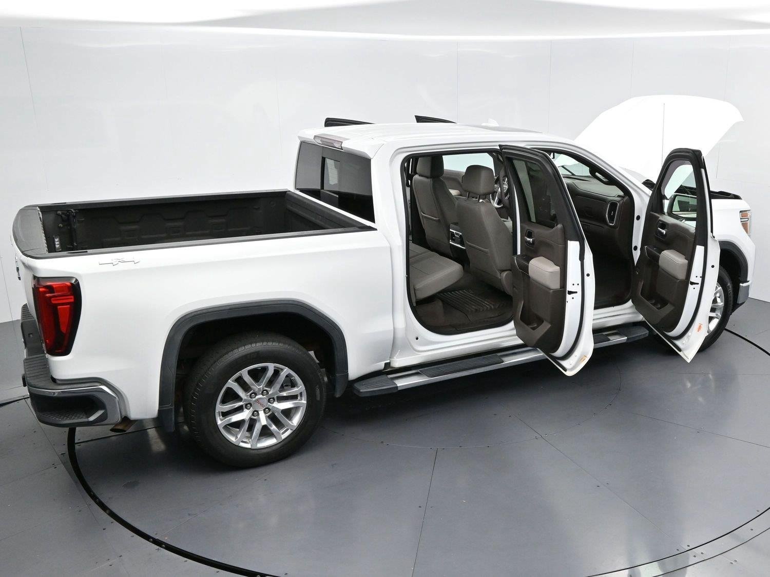 Used 2019 GMC Sierra 1500 SLT w/ SLT Premium Plus Package AWD/4WD image 44