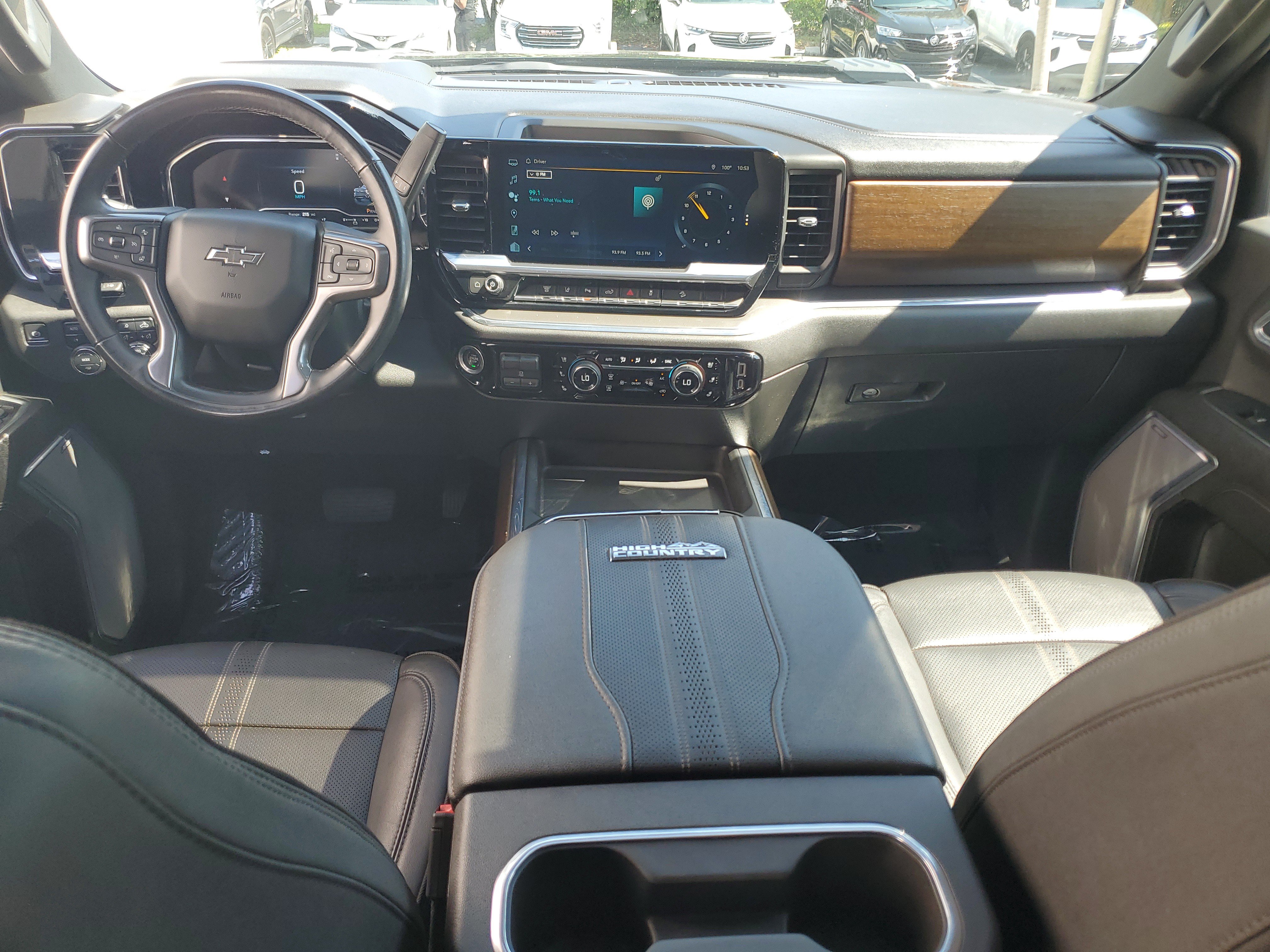 Certified 2024 Chevrolet Silverado 2500 High Country w/ High Country Premium Package AWD/4WD image 16
