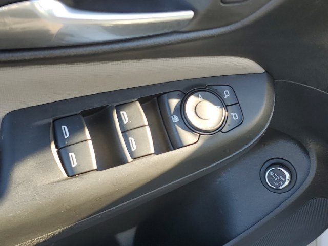 Certified 2024 Buick Envista Avenir FWD image 16