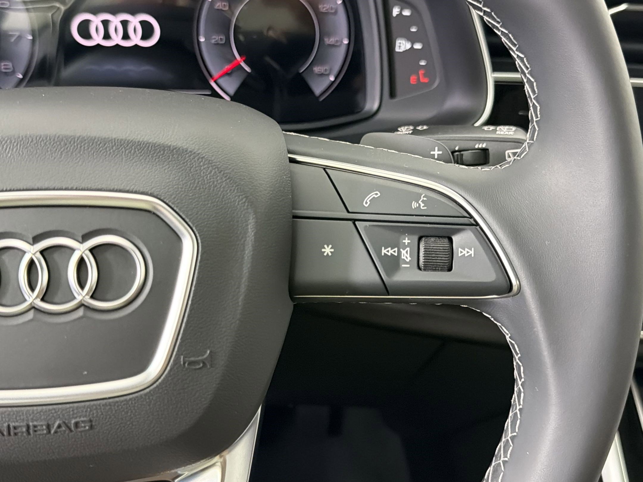 New 2026 Audi Q7 3.0T Premium Plus AWD/4WD image 26