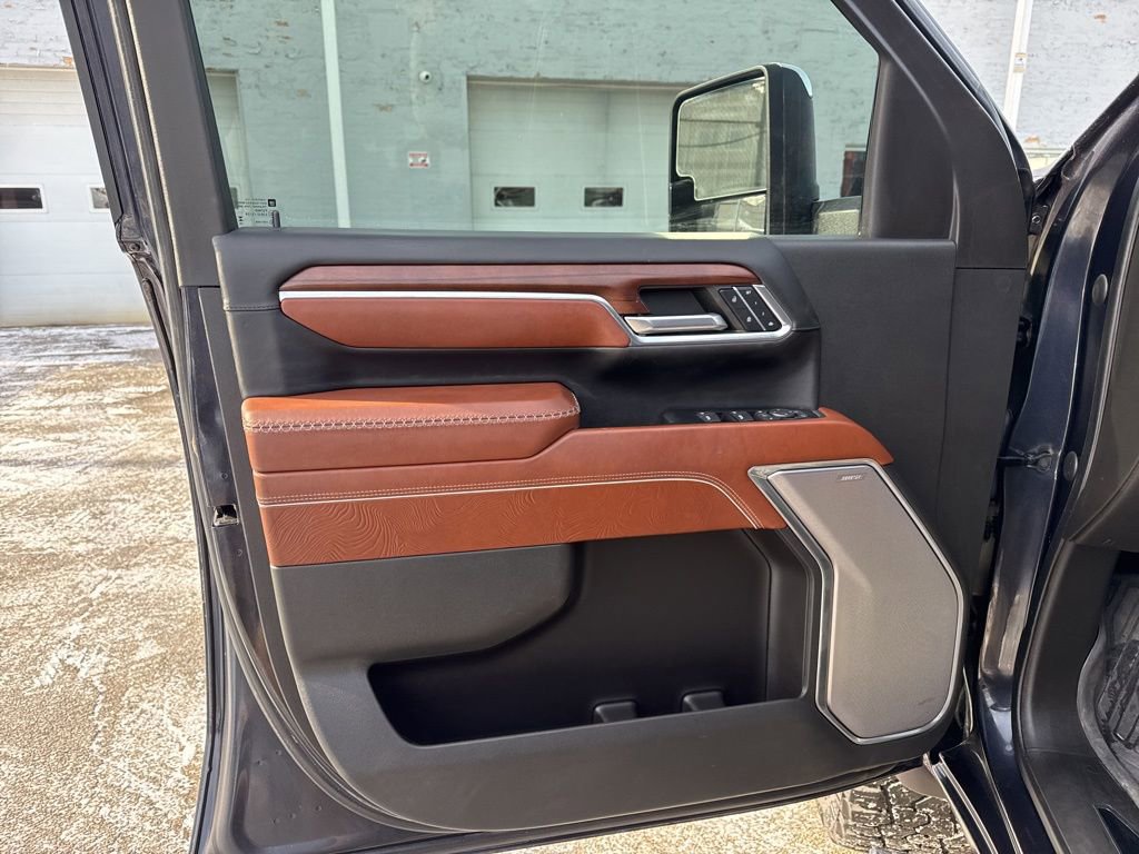 Used 2024 GMC Sierra 3500 Denali Ultimate image 16