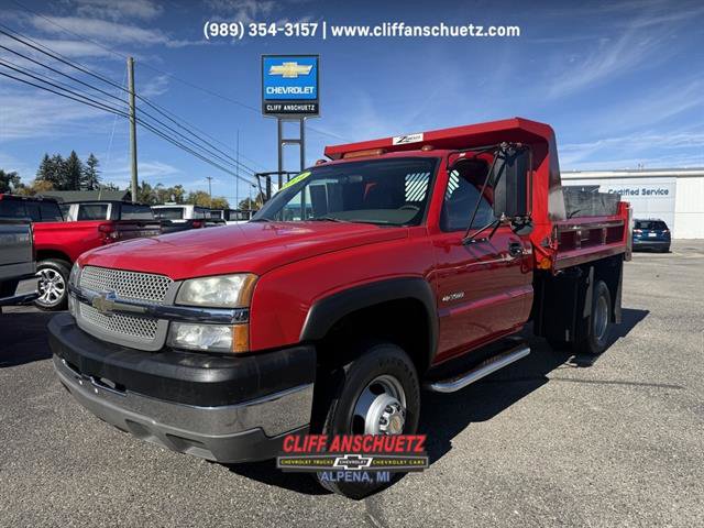 Used 2004 Chevrolet Silverado 3500 2WD Regular Cab image 1