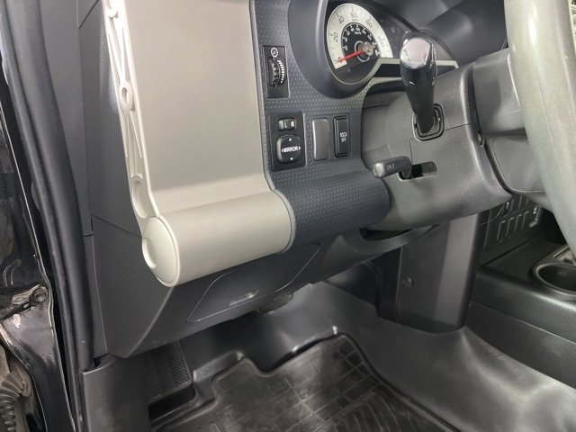 Used 2013 Toyota FJ Cruiser 4WD image 26