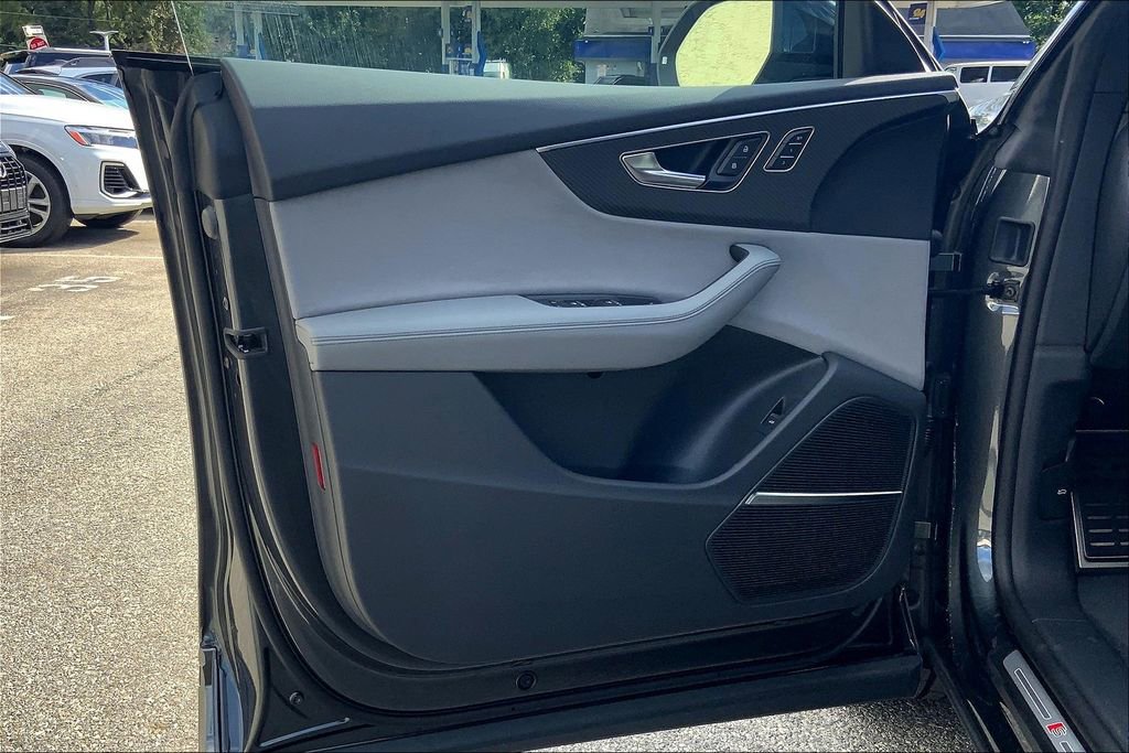 New 2025 Audi SQ8 Premium Plus image 10