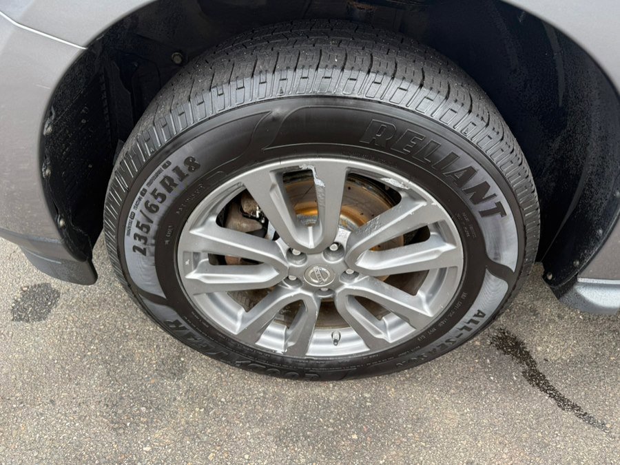 Used 2016 Nissan Pathfinder SL image 4