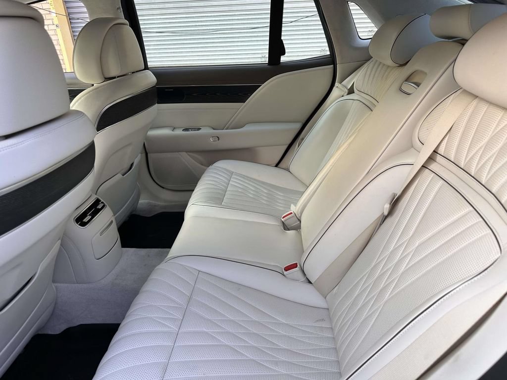 Used 2023 Genesis G90 3.5T AWD/4WD image 19