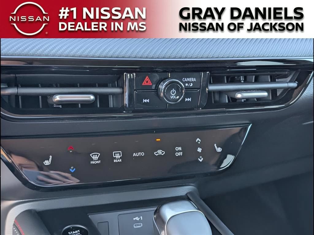 New 2026 Nissan Kicks SR w/ Cold Weather Package FWD image 15