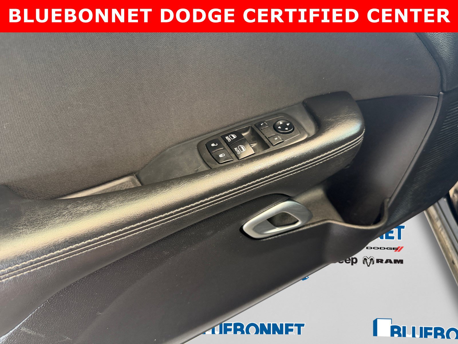 Used 2019 Dodge Challenger R/T RWD image 10
