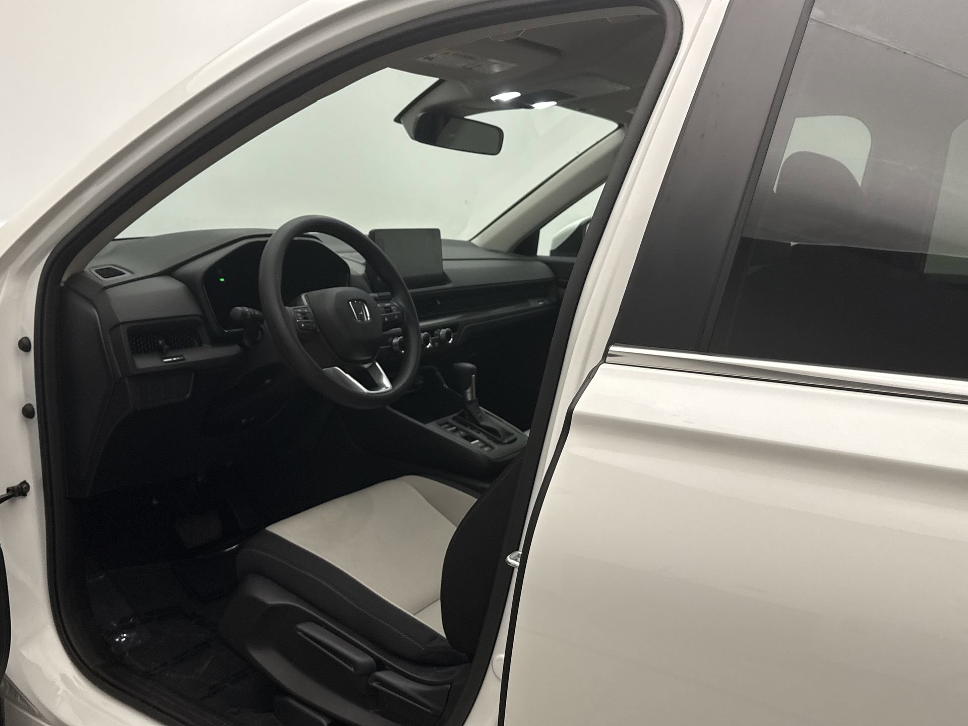 Used 2026 Honda CR-V LX image 10
