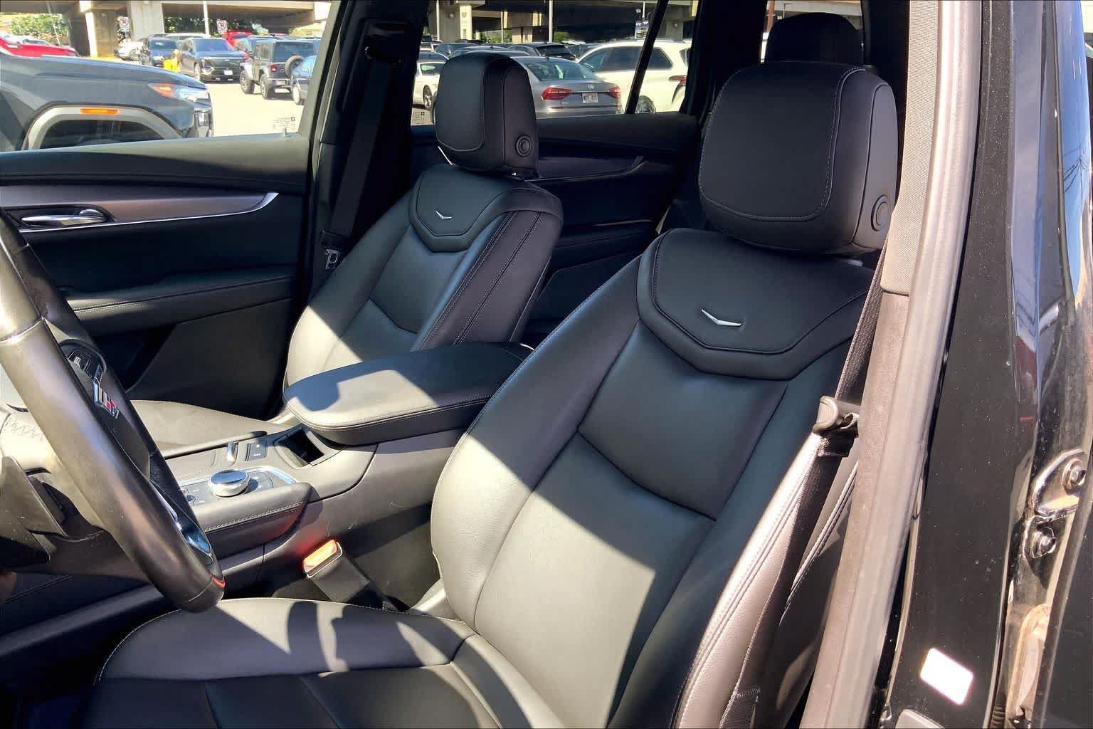 Used 2023 Cadillac XT6 Luxury FWD image 11