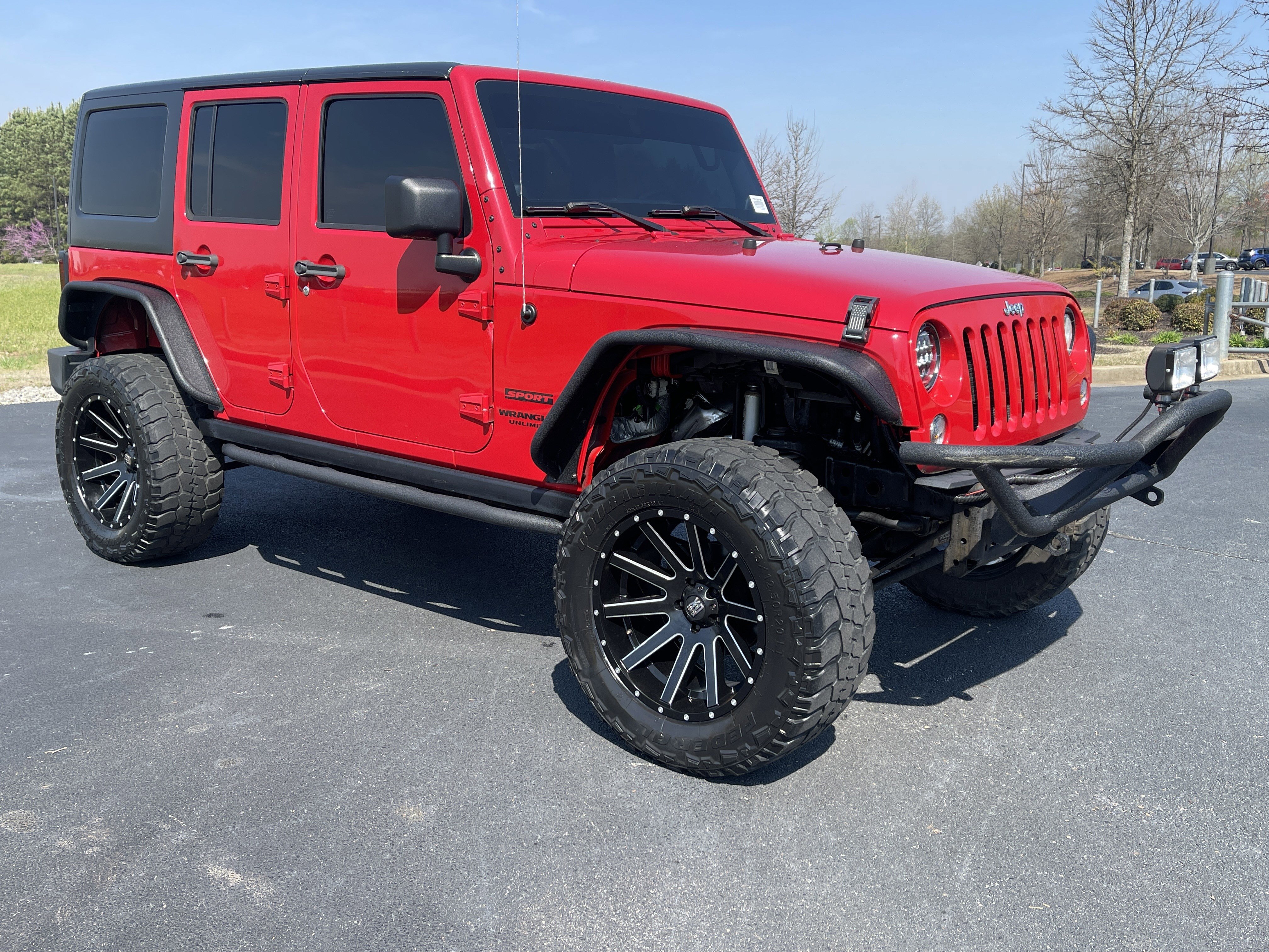 Used 2014 Jeep Wrangler Unlimited Sport image 2