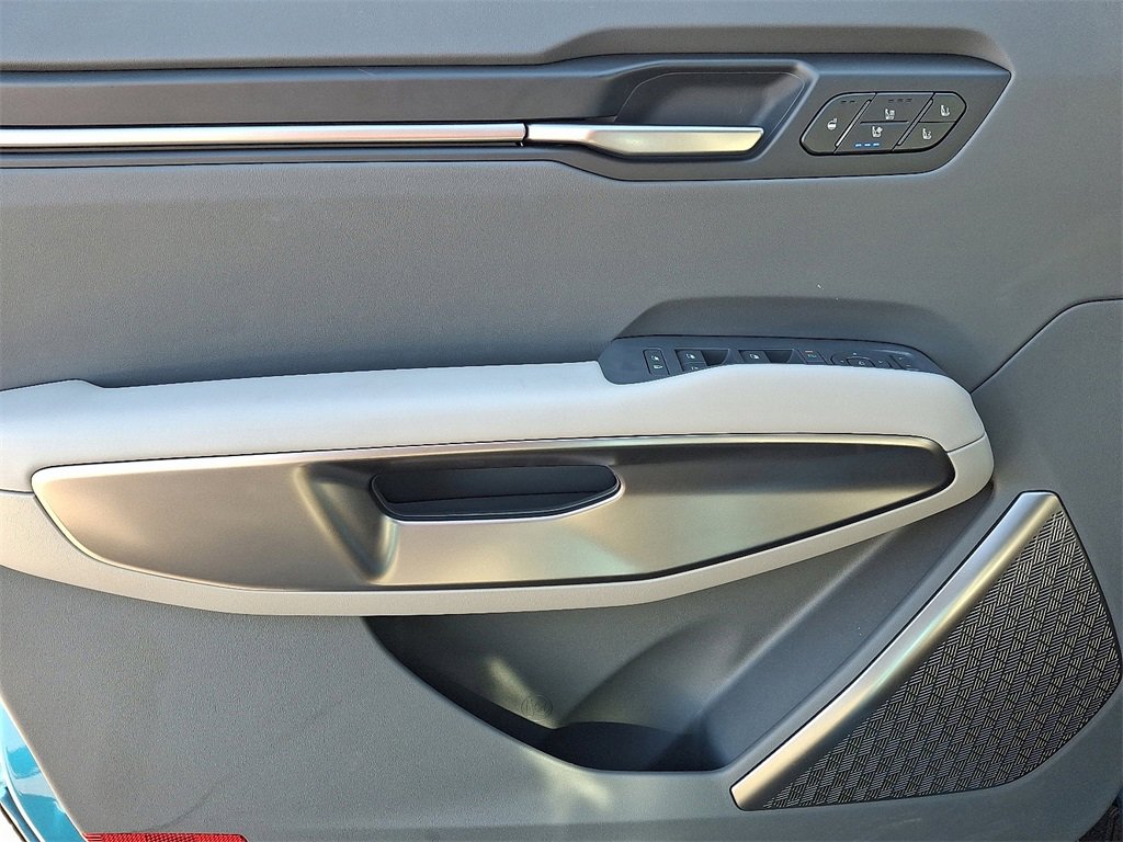 New 2026 Kia EV9 Wind image 8