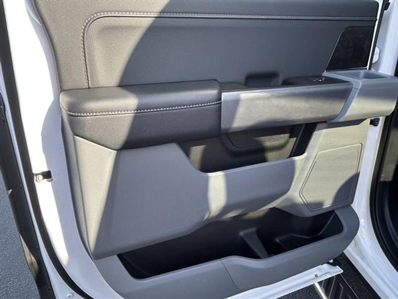 Used 2022 Ford F150 XLT w/ Equipment Group 302A High image 24