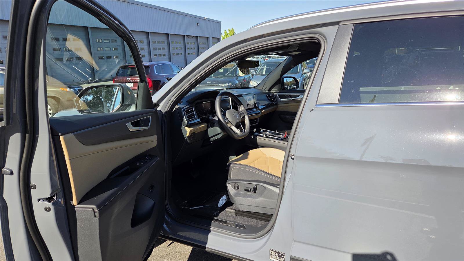 New 2026 Volkswagen Atlas Cross Sport SE AWD/4WD image 13