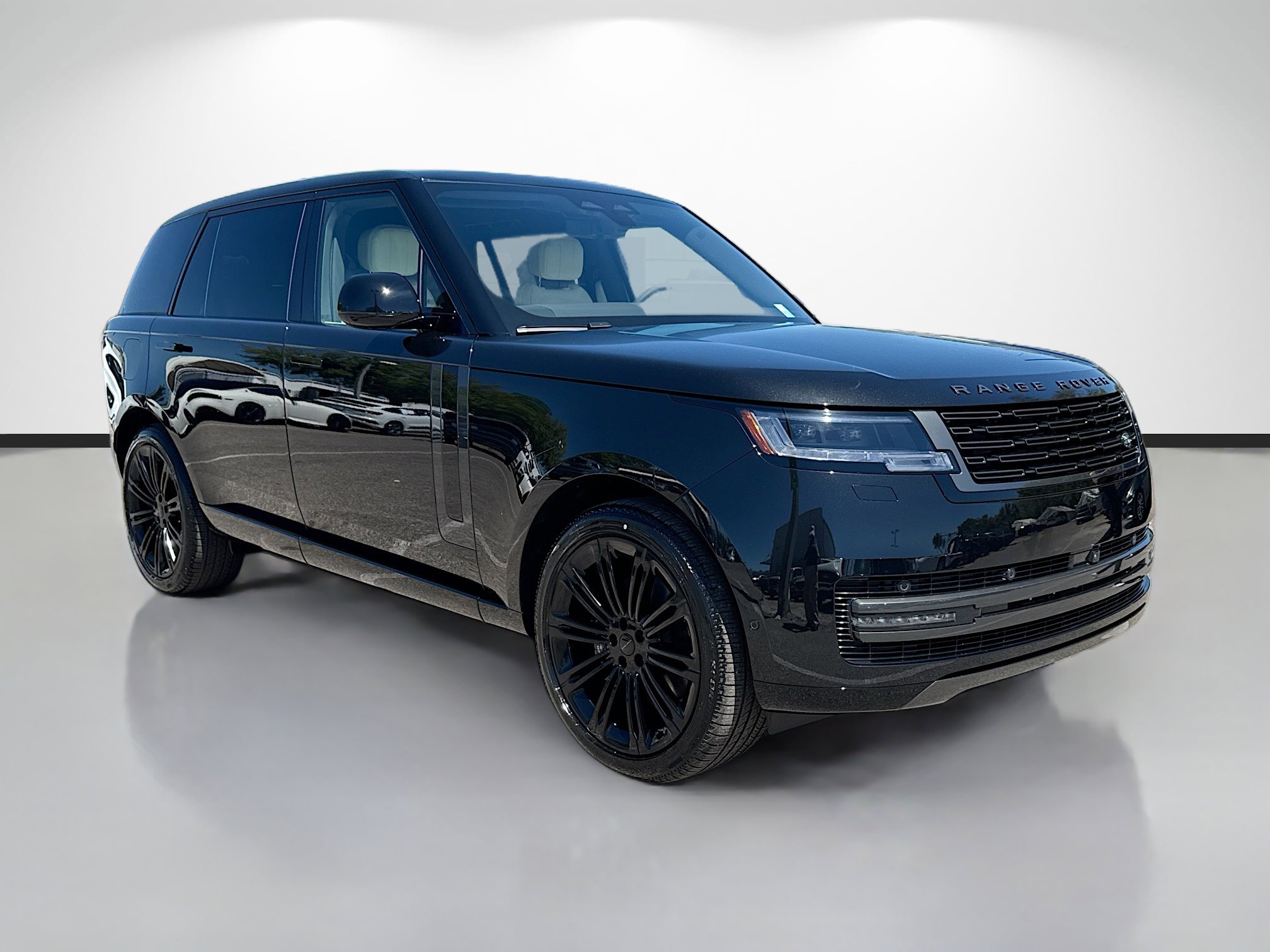 New 2026 Land Rover Range Rover Long Wheelbase SE AWD/4WD image 7