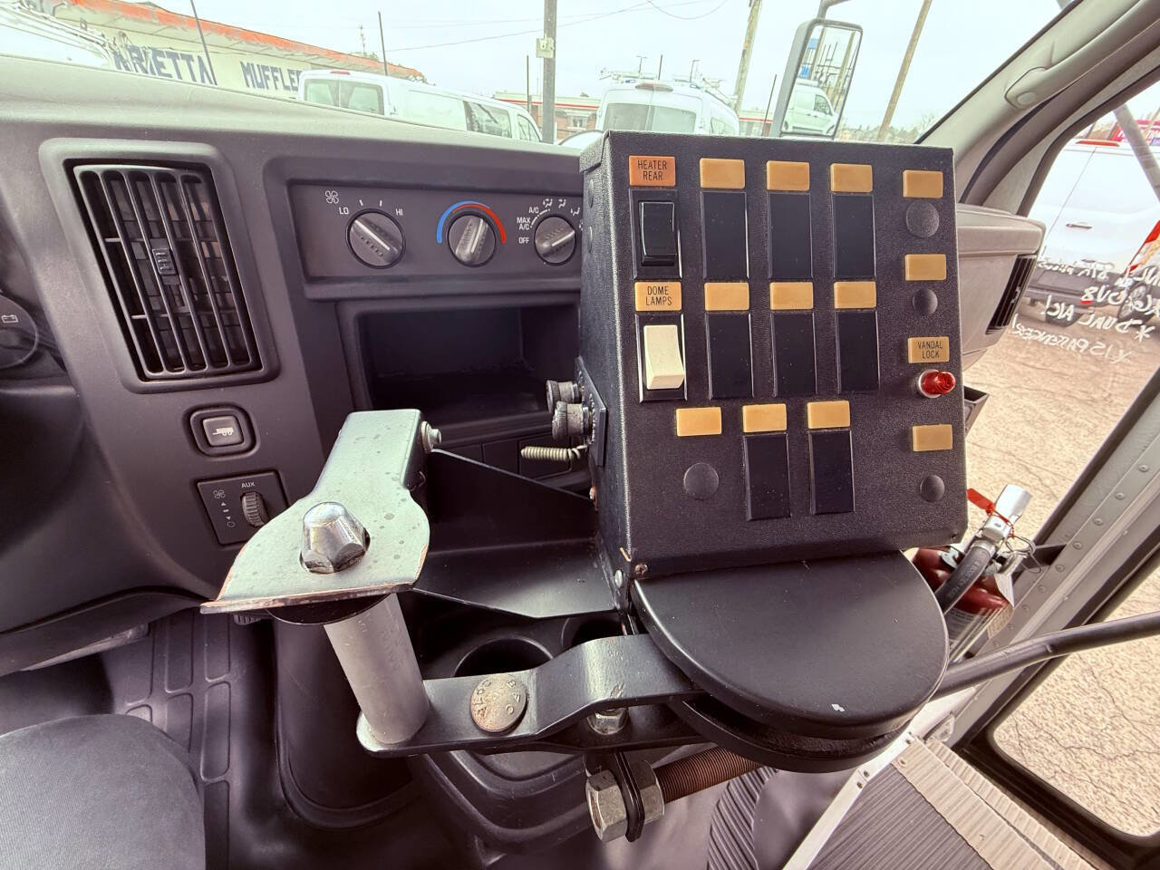 Used 2006 Chevrolet Express 3500 w/ School Bus Package image 10