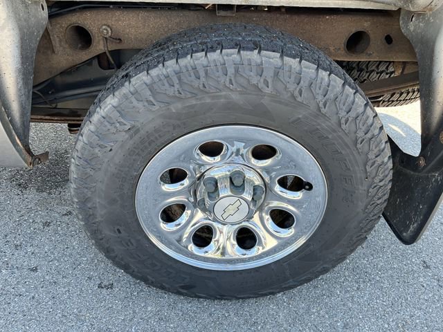 Used 2007 Chevrolet Silverado 1500 LT w/ Towing Package AWD/4WD image 19