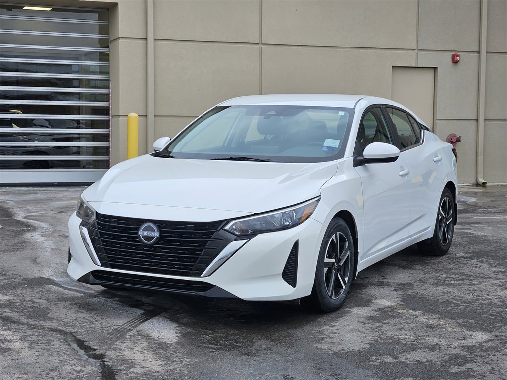 Used 2024 Nissan Sentra SV image 2
