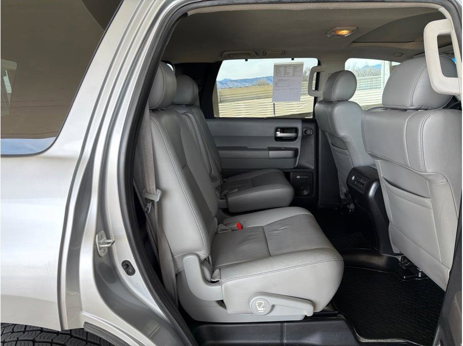 Used 2011 Toyota Sequoia Limited image 15