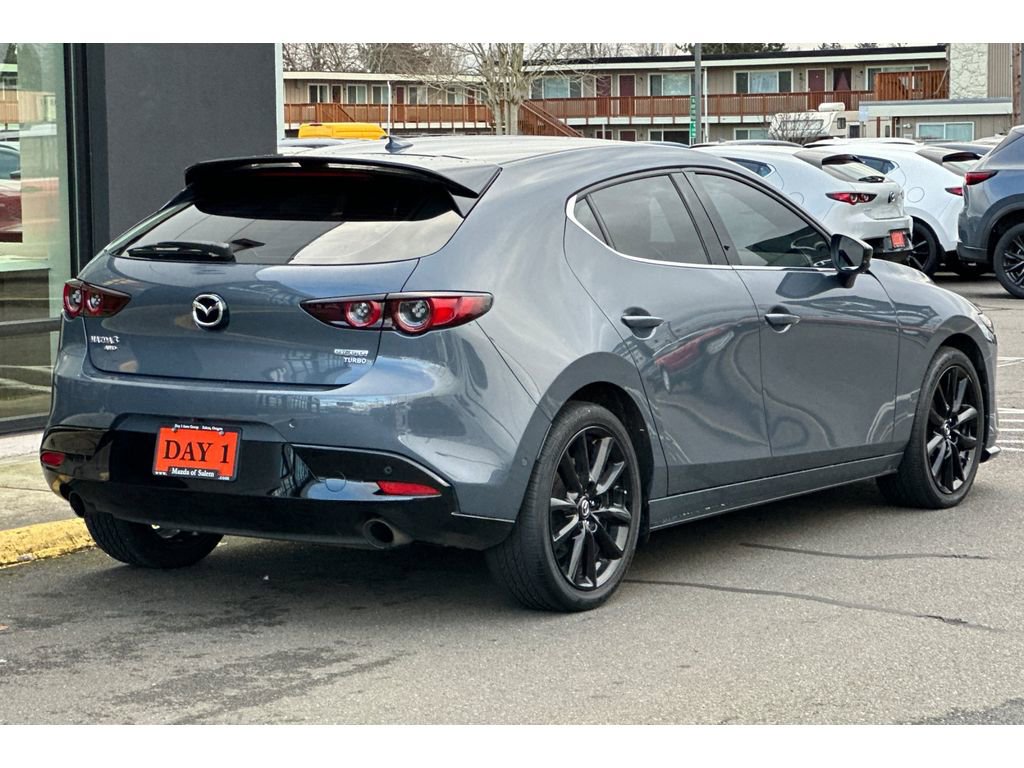 Used 2021 MAZDA MAZDA3 Hatchback w/Premium Plus Pkg image 5