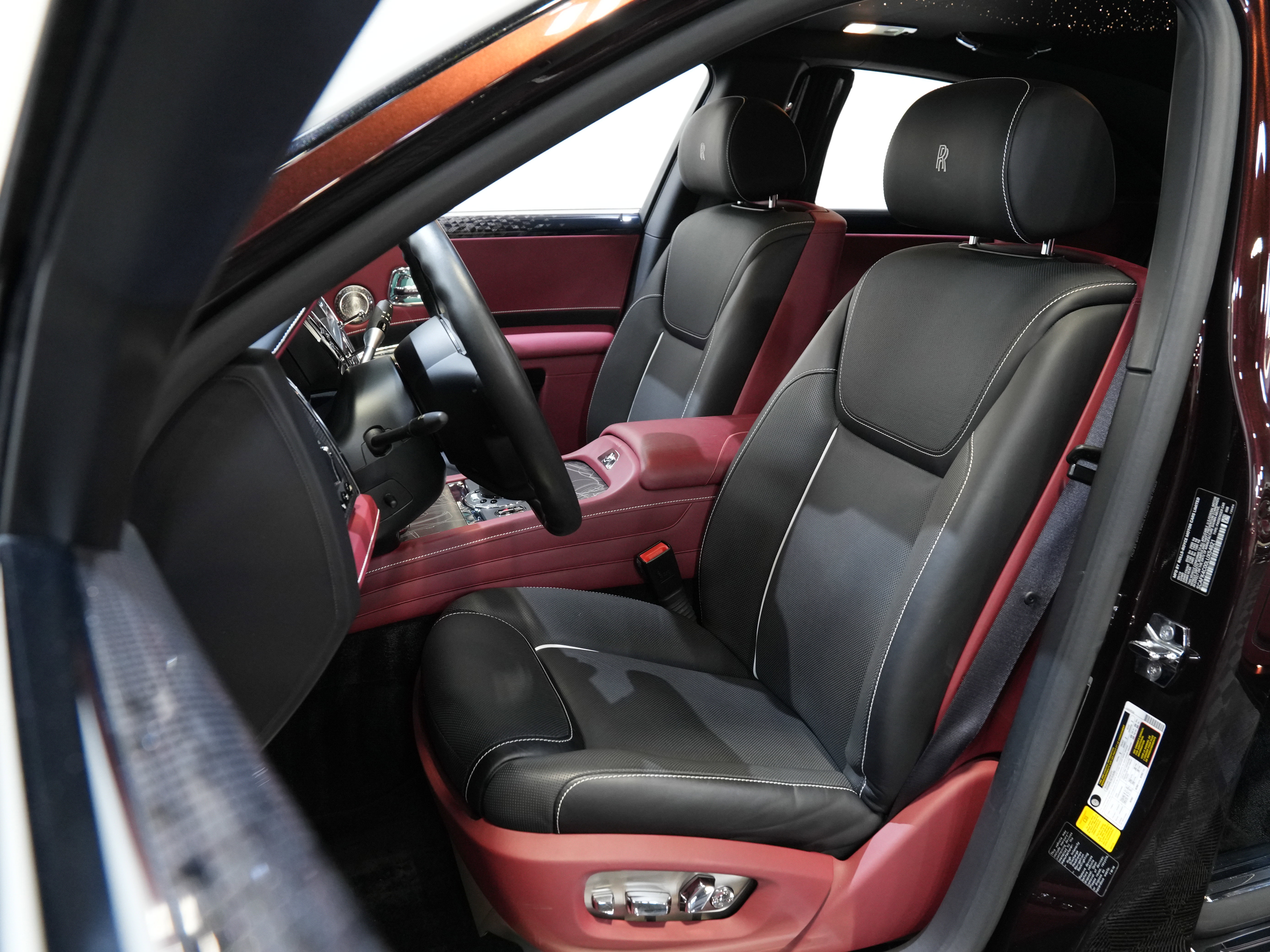 Used 2020 Rolls-Royce Ghost image 57