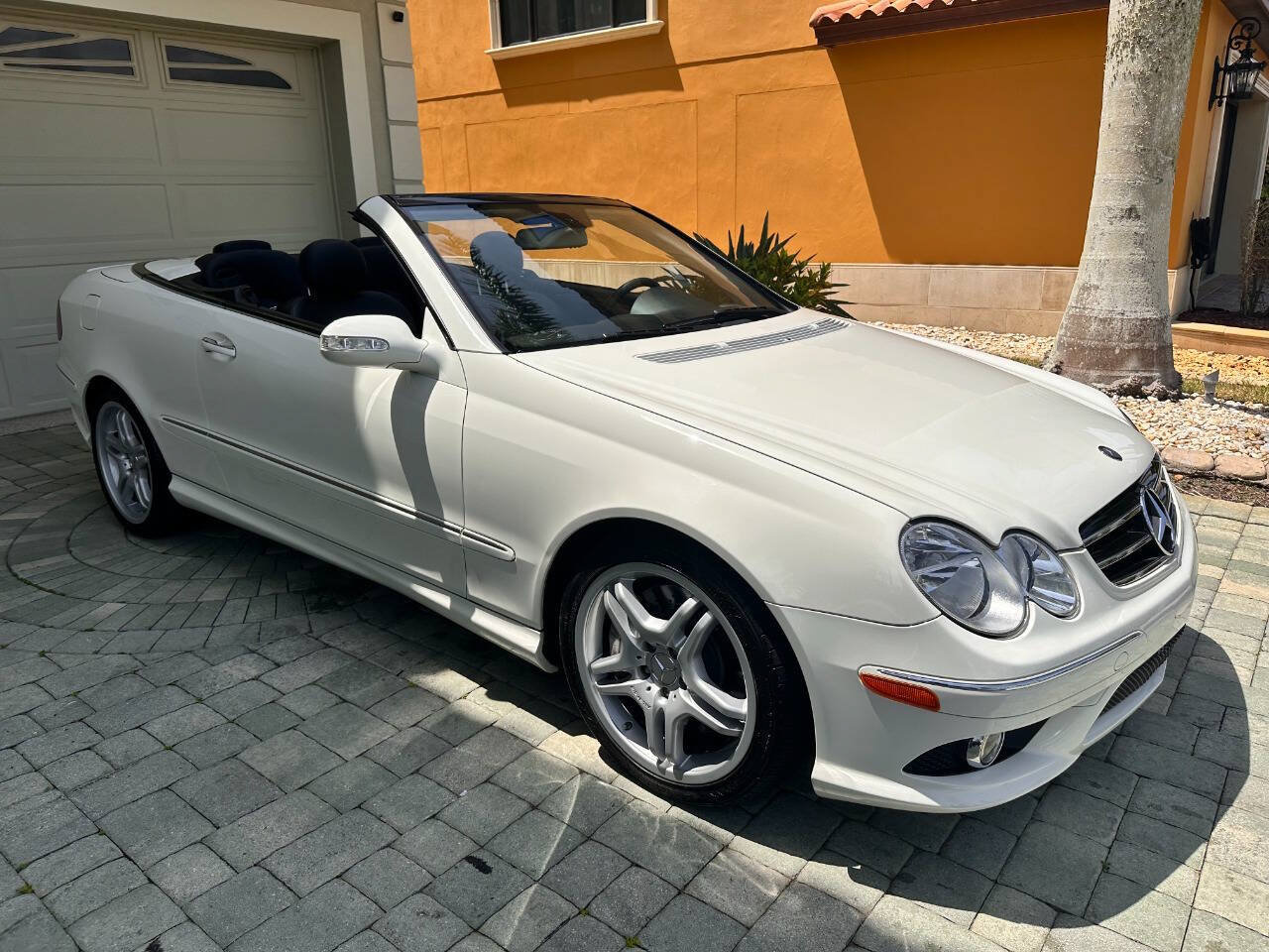 Used 2009 Mercedes-Benz CLK 550 Cabriolet image 34