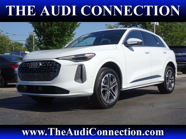 Certified 2025 Audi Q5 Premium Plus w/ Premium Plus AWD/4WD image 1