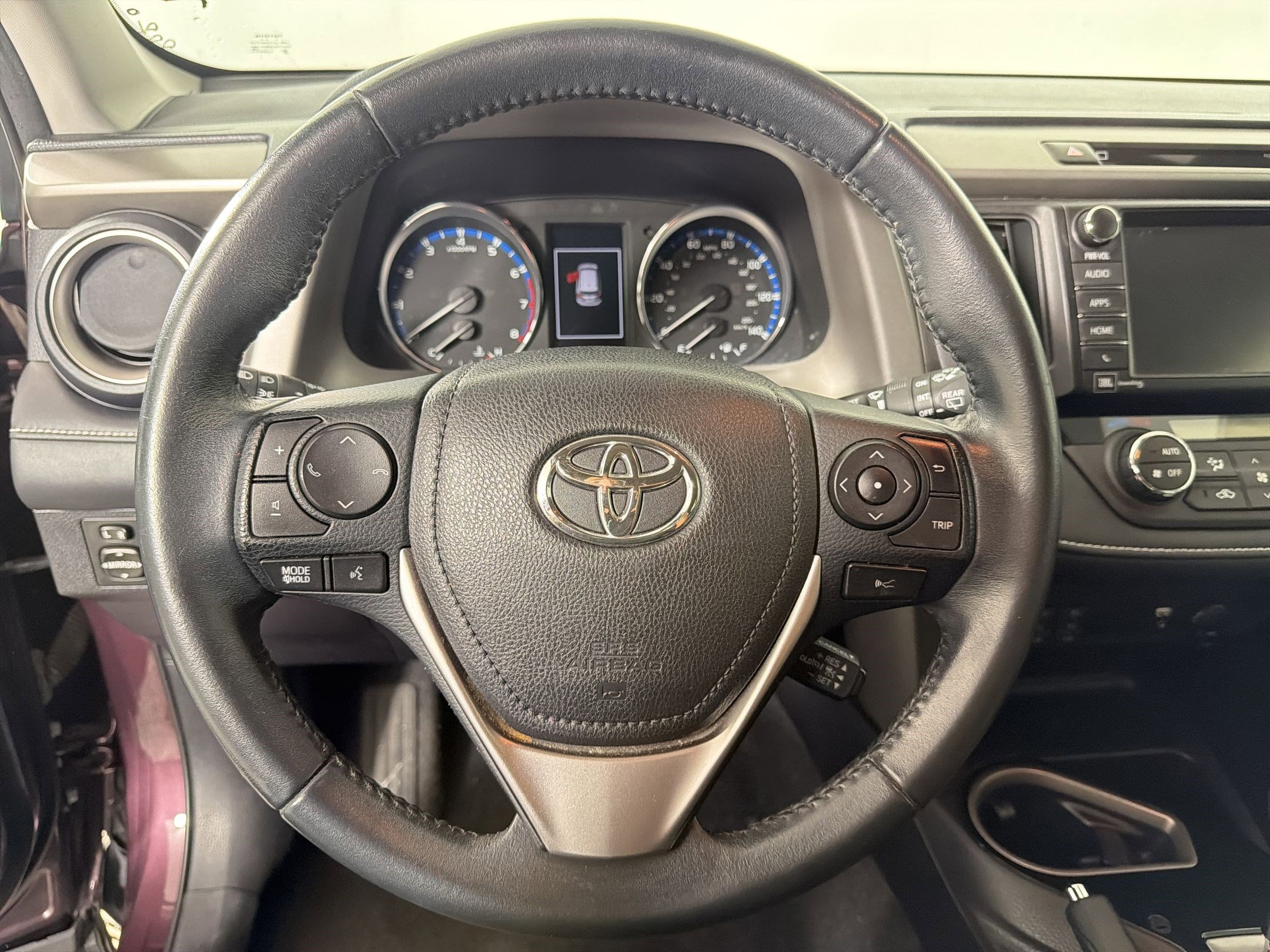 Used 2016 Toyota RAV4 Limited w/ Advanced Technology Package FWD image 18