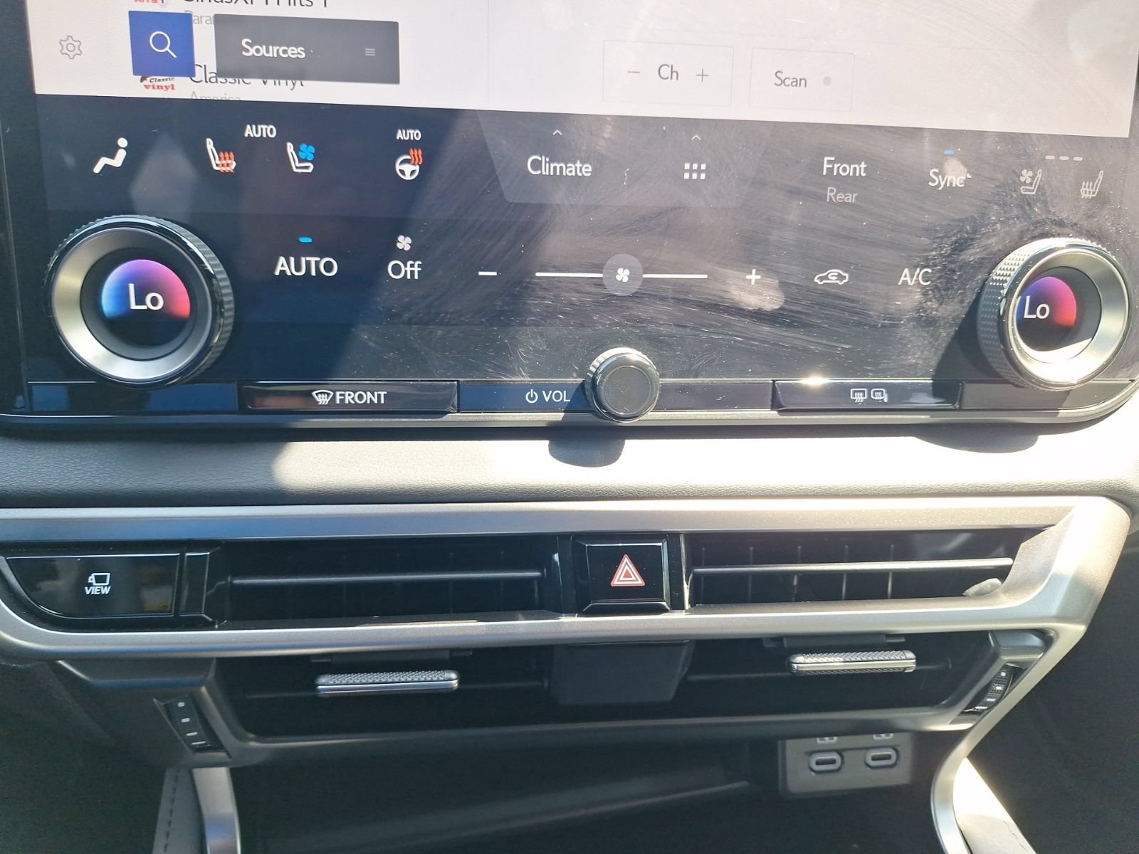 Used 2025 Lexus RX 350 Premium w/ Convenience Package FWD image 25