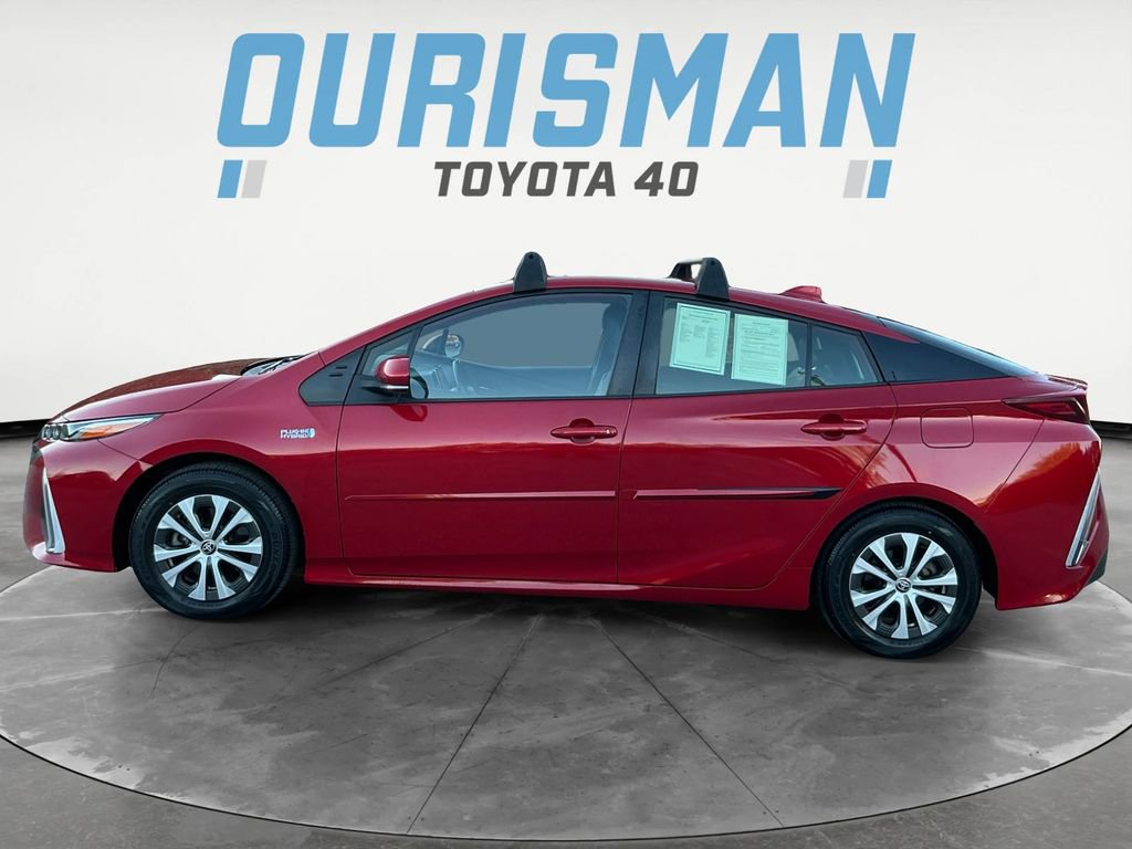 Used 2022 Toyota Prius Prime XLE image 3