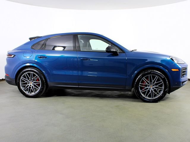 New 2026 Porsche Cayenne S AWD/4WD image 8