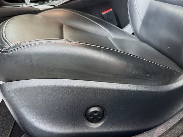 Used 2017 INFINITI QX30 AWD image 21
