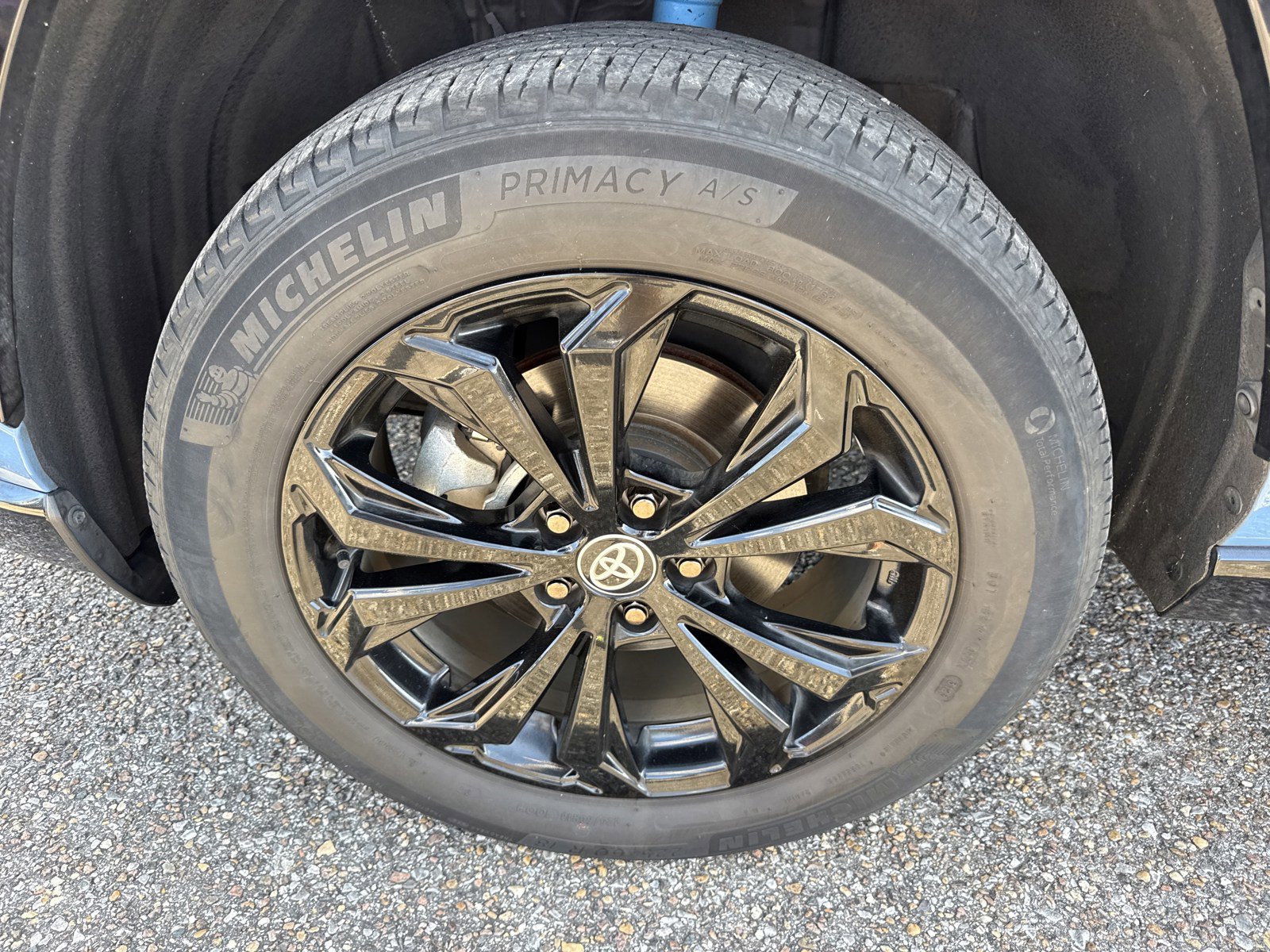 Used 2023 Toyota RAV4 XSE AWD/4WD image 10