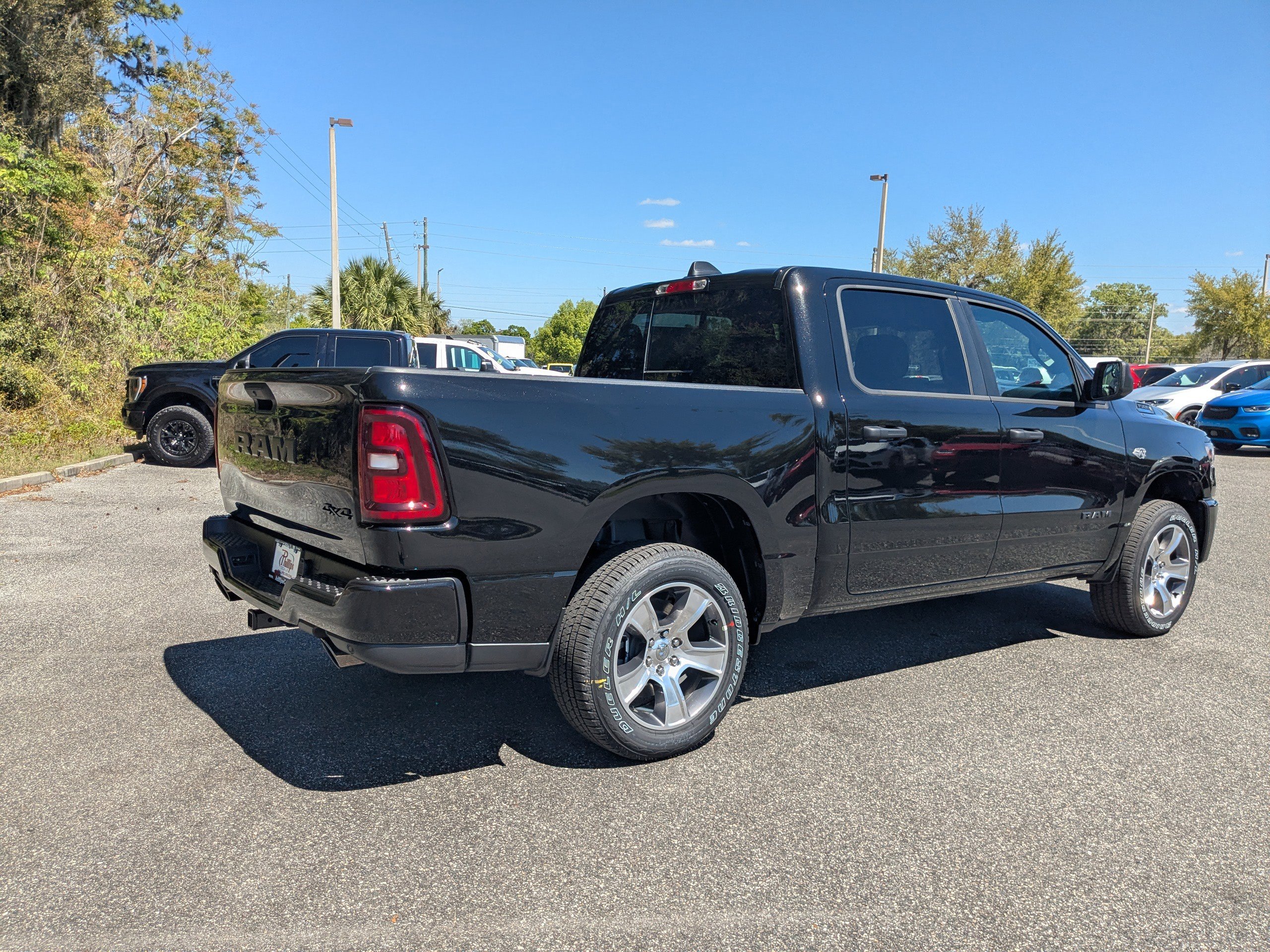New 2026 RAM 1500 Express image 3