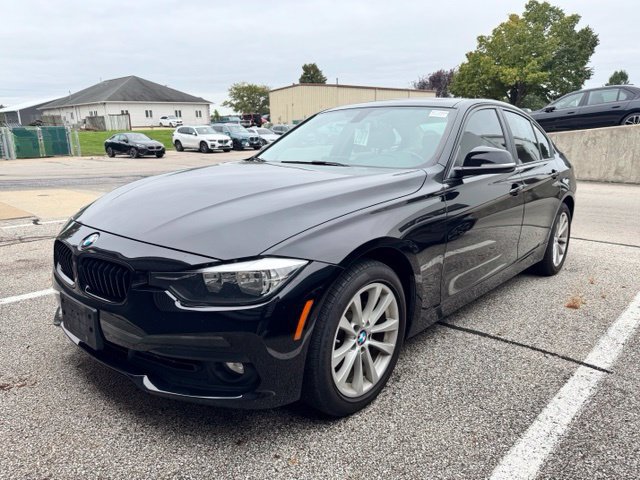 Used 2016 BMW 320i xDrive Sedan AWD/4WD image 3