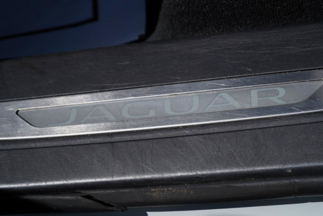 Used 2020 Jaguar F-PACE R-Sport AWD/4WD image 20