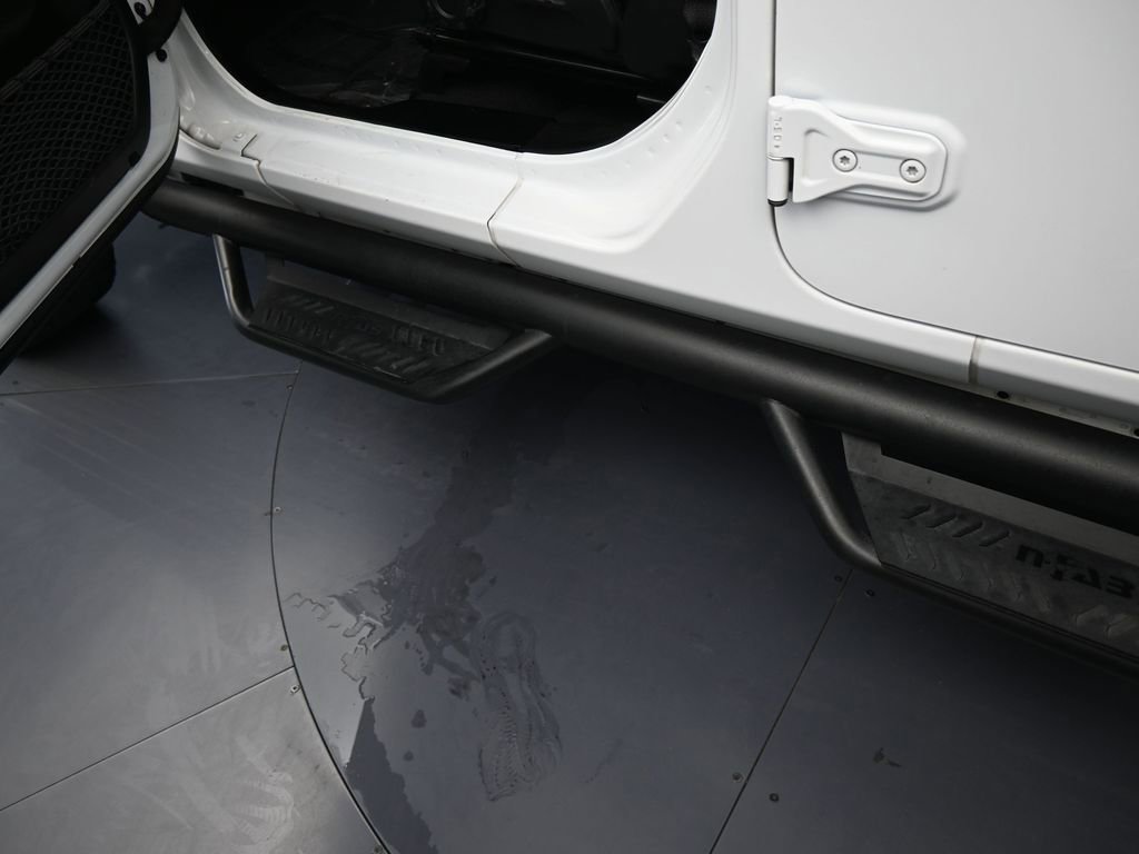 Used 2023 Jeep Gladiator Mojave image 32