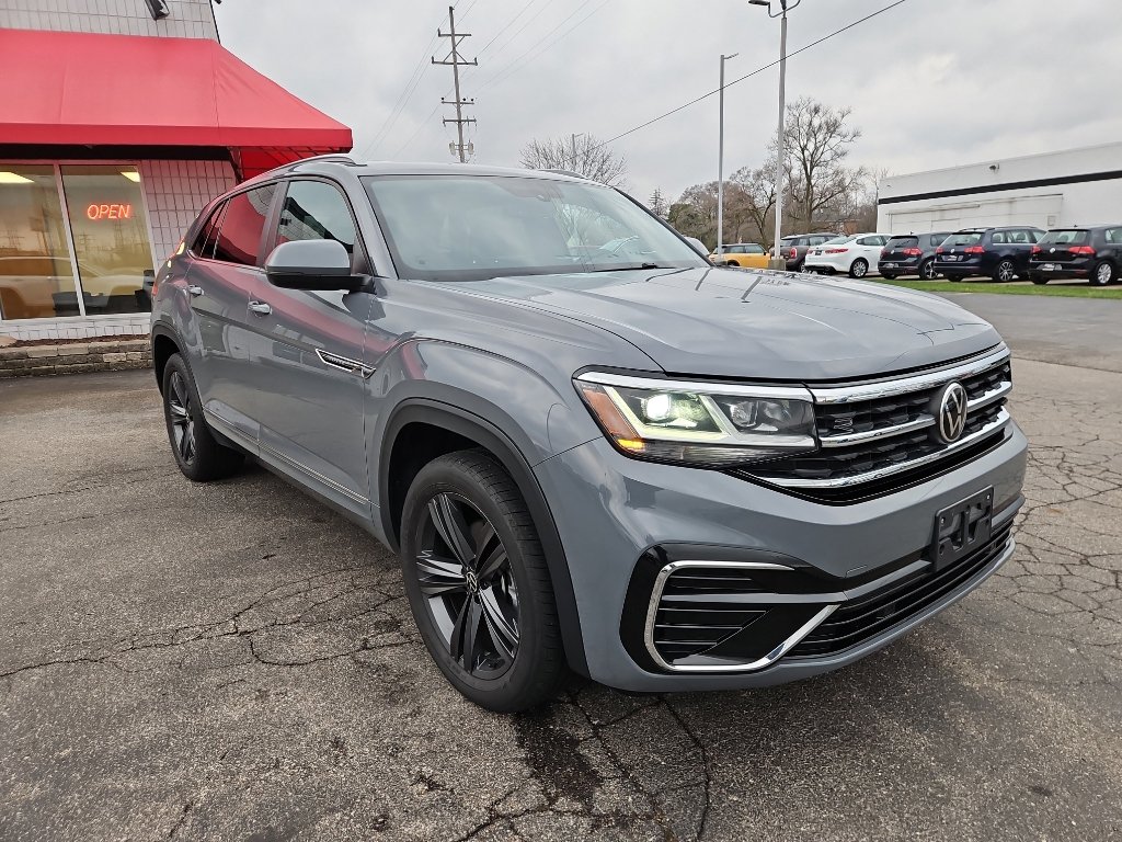 Used 2021 Volkswagen Atlas Cross Sport SE w/ Panoramic Sunroof Package image 6