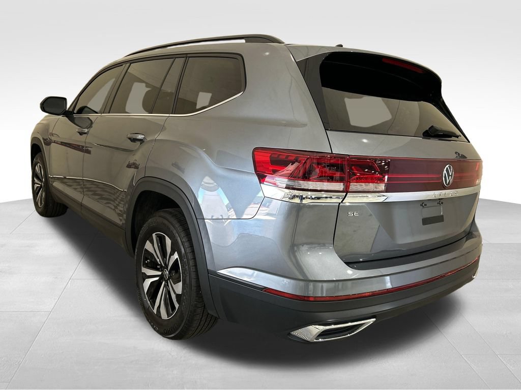 Used 2024 Volkswagen Atlas SE FWD image 3