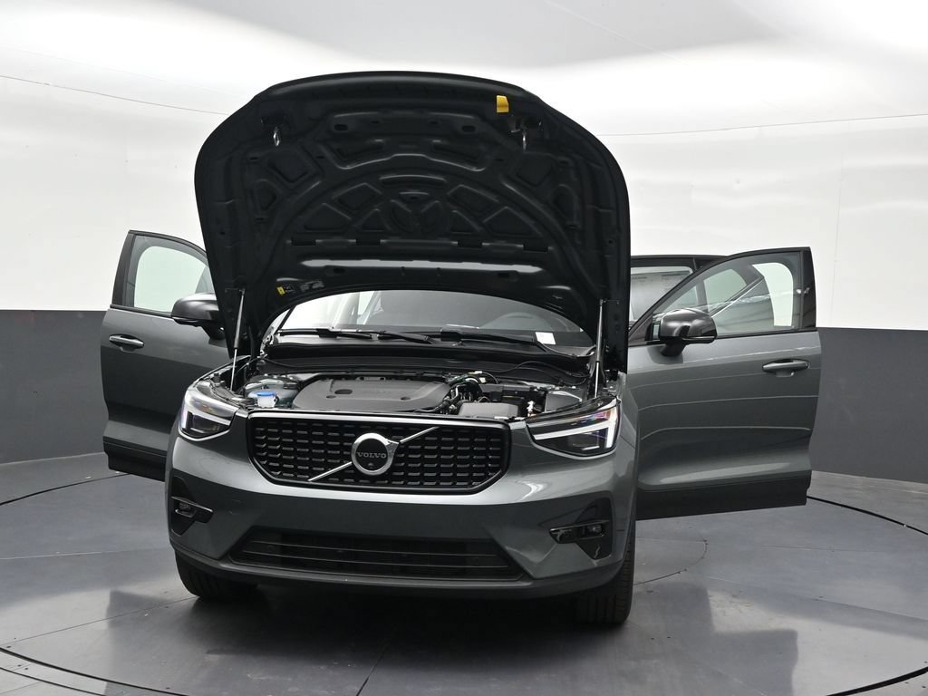 New 2026 Volvo XC40 B5 Plus w/ Climate Package AWD/4WD image 35