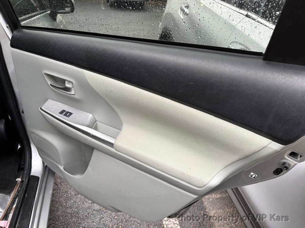Used 2015 Toyota Prius V Five FWD image 10