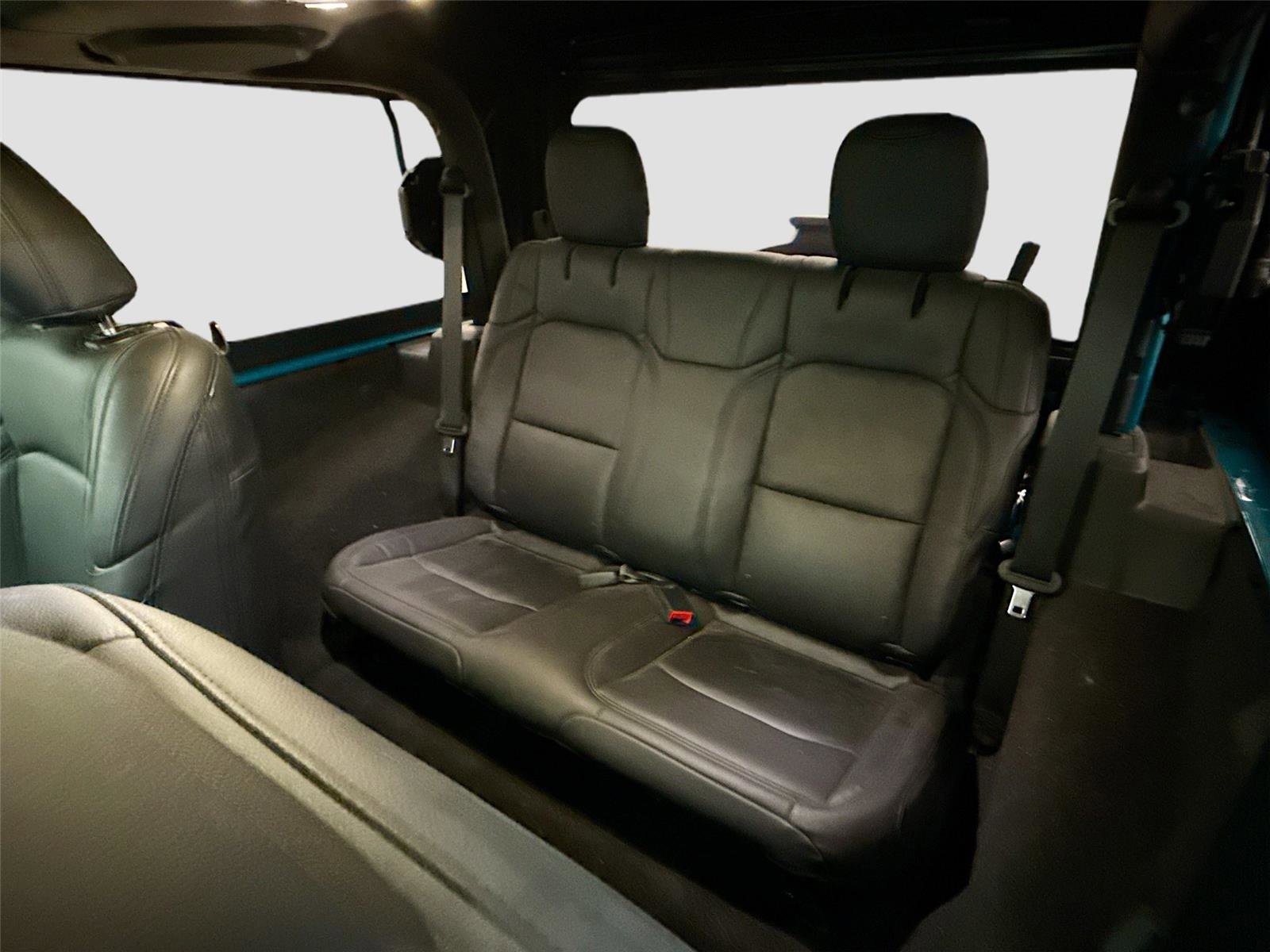 Used 2020 Jeep Wrangler Sport image 5