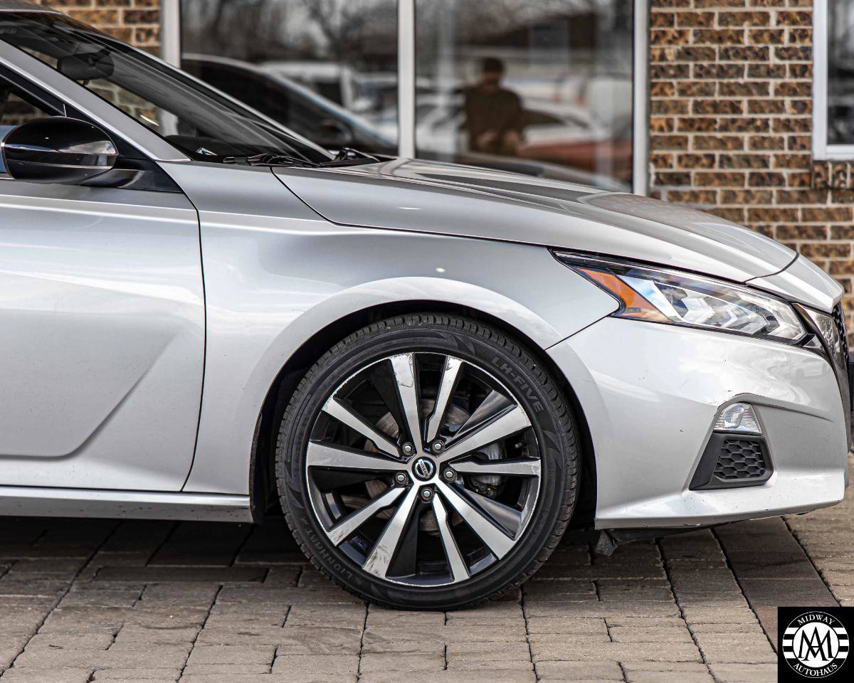 Used 2020 Nissan Altima 2.5 SR FWD image 23