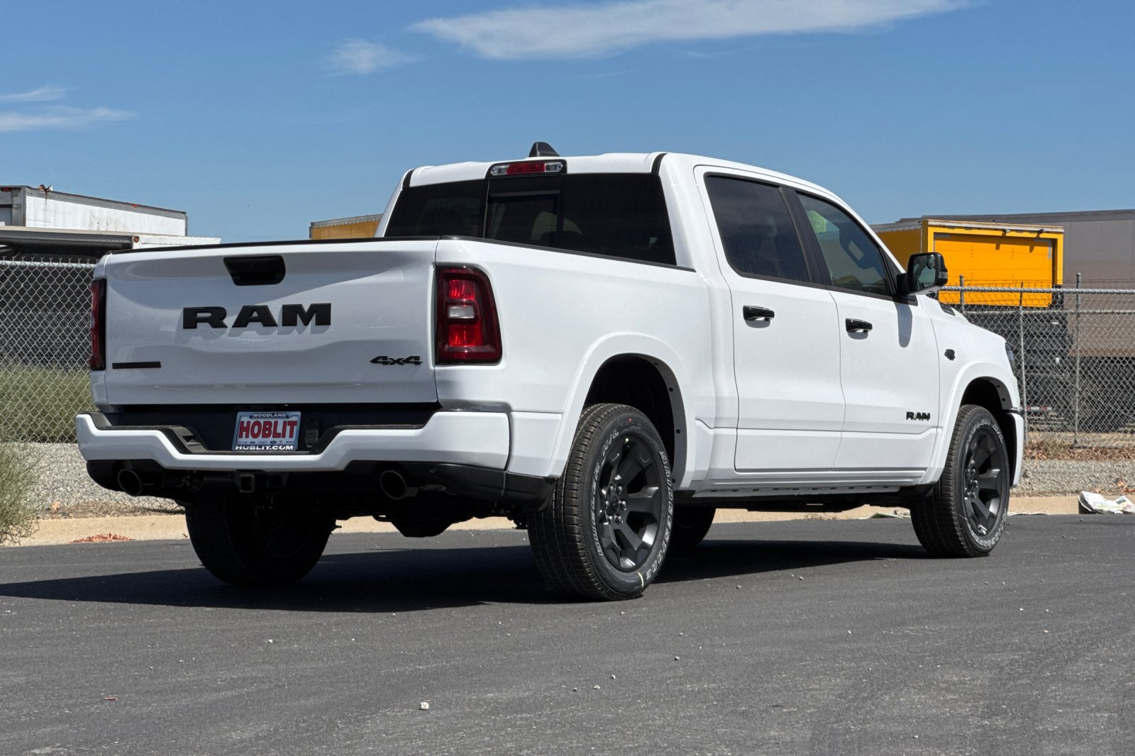 New 2027 RAM 1500 4x4 Crew Cab image 3