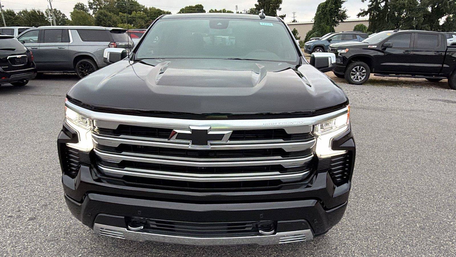 New 2026 Chevrolet Silverado 1500 High Country w/ High Country Premium Package AWD/4WD image 2
