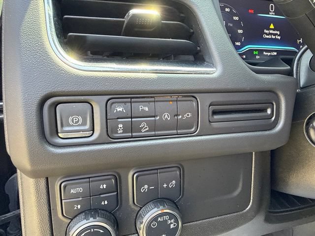 Used 2022 Chevrolet Suburban Premier AWD/4WD image 35