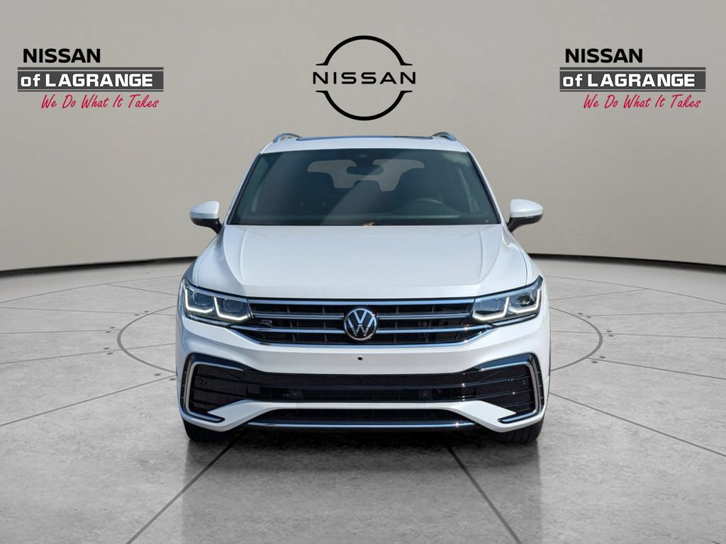 Used 2022 Volkswagen Tiguan SEL R-Line AWD/4WD image 2