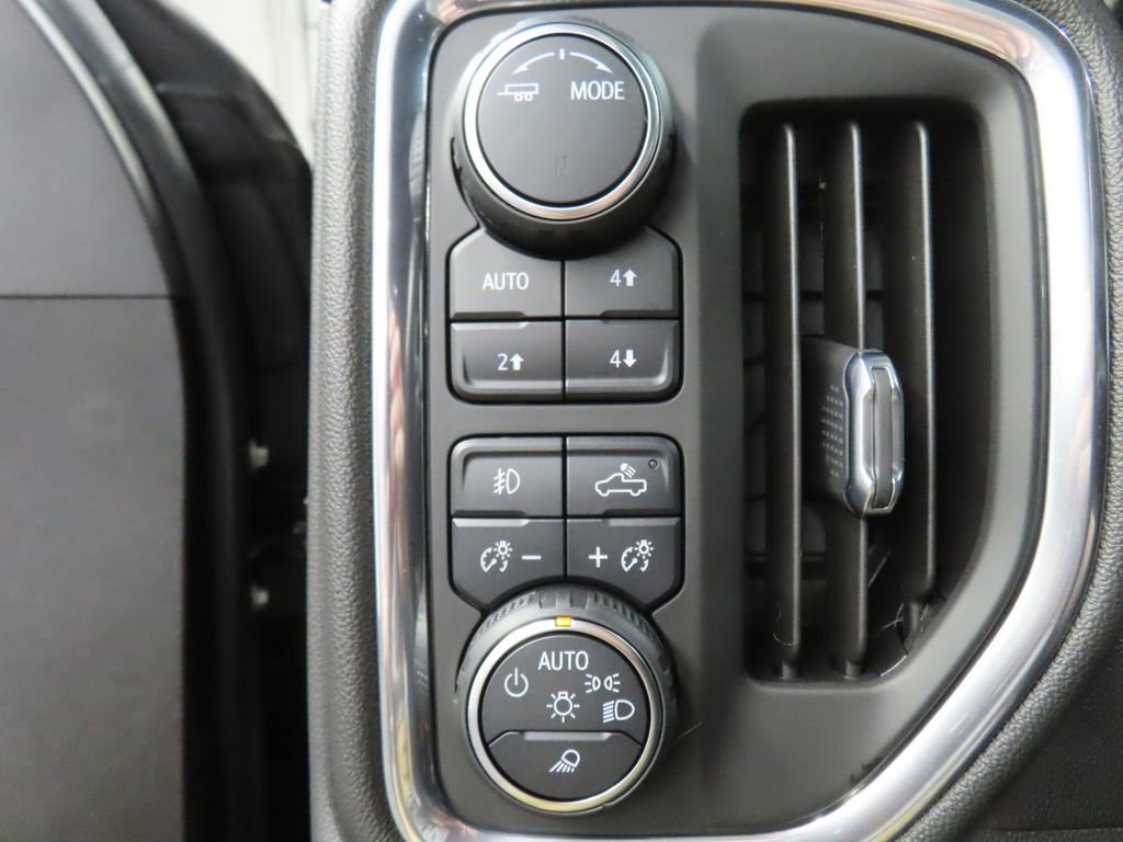 Used 2021 Chevrolet Silverado 1500 LT Trail Boss w/ Convenience Package II AWD/4WD image 53