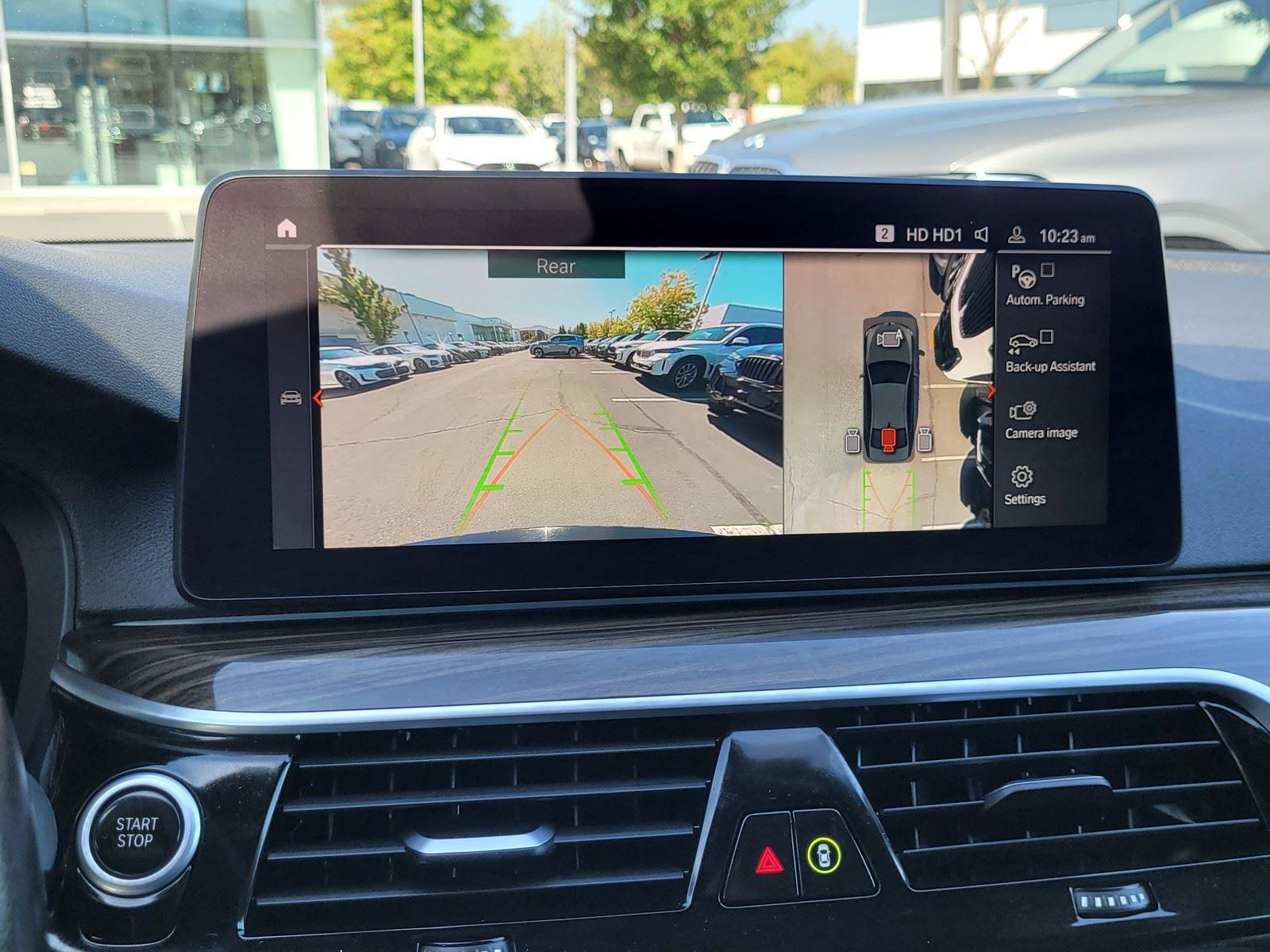 Used 2021 BMW 530e w/ Parking Assistance Package RWD image 15