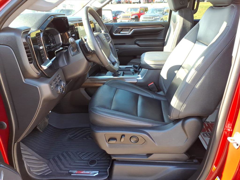 Used 2023 Chevrolet Silverado 1500 LT Trail Boss w/ LT Trail Boss Premium Package image 14